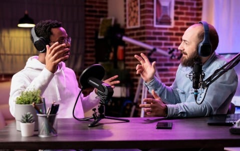 Podcasteur indépendant : que se passe-t-il en cas de diffamation involontaire ?