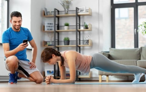 Accident client et litige : comment une assurance RC Pro protège un coach sportif indépendant.