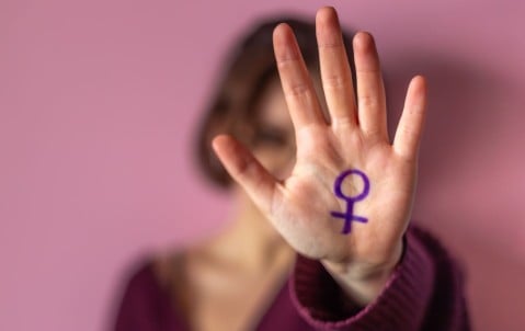 Sexisme au travail : 7 situations qui exposent aussi les entrepreneurs.