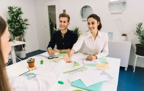 Startup à mission : quelles garanties RC Pro choisir.