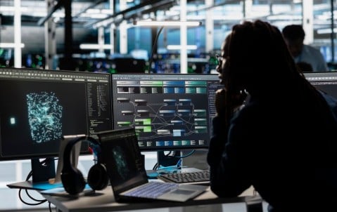 Comment intégrer la cybersécurité dans un business plan pour rassurer investisseurs et assureurs ?