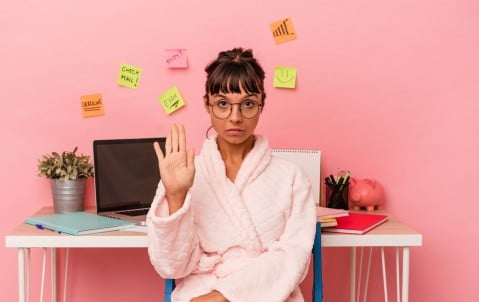 Cette habitude que 80 % des entrepreneurs ont… et qui coûte très cher : Journée mondiale de la procrastination.