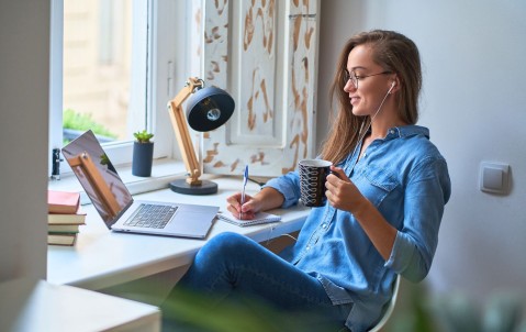   Assurance freelance hybride : comment bien couvrir toutes vos activités ?