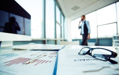   Loi de finances 2026 : les 10 changements qui impactent les TPE et auto-entrepreneurs.
