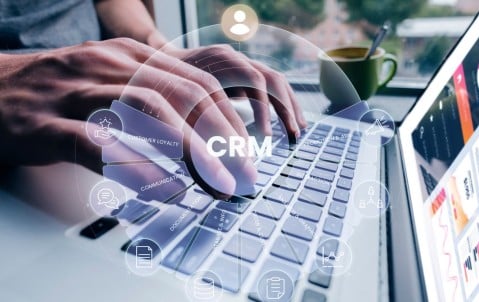 Micro-entrepreneur : comparatif des meilleurs CRM en 2026.