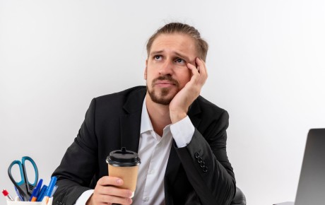 Auto-entrepreneurs  les 5 réformes clés qui changent tout en 2025