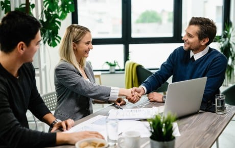 Dépendance économique à un seul client : risques financiers, juridiques et conséquences sur votre assurance professionnelle.