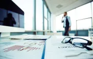   Loi de finances 2026 : les 10 changements qui impactent les TPE et auto-entrepreneurs.